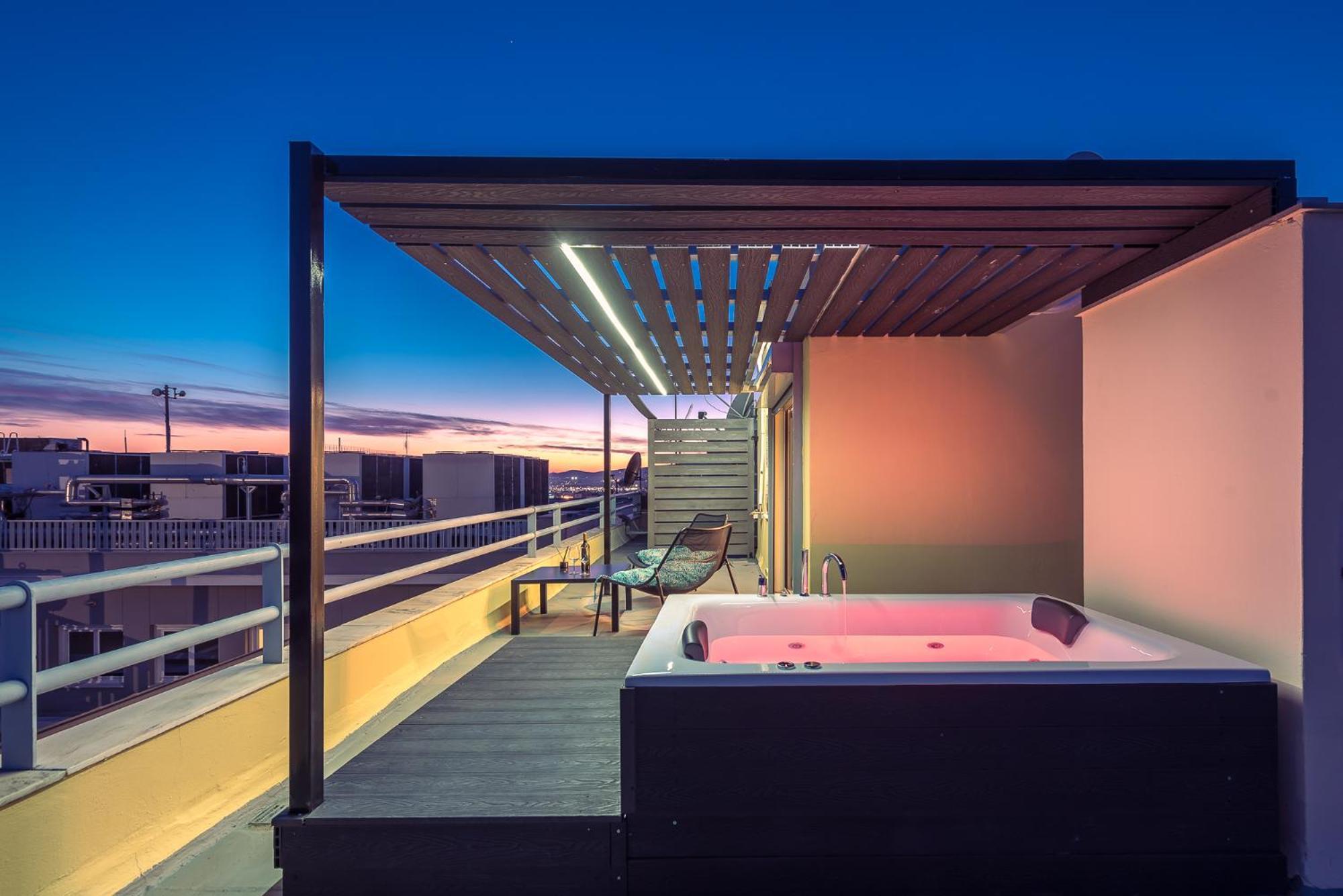 Acropolis View Mini Sky Suite & Hot Tub Athene Buitenkant foto
